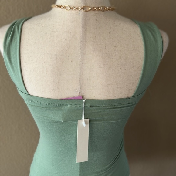 Sage ruched top - Picture 5 of 5